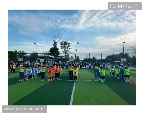 足球嘉年华盛宴尽享激情与梦想共赴绿茵场的狂欢之旅